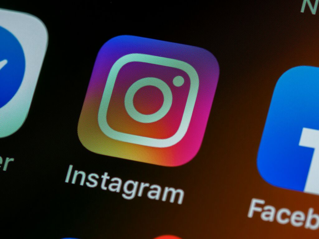 ZUGANG ZUM INSTAGRAM-ACCOUNT DES ERBLASSERS – HABEN ERBEN EINEN ANSPRUCH?